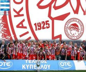 yapboz Olympiakos Pire, Yunan Futbol Ligi Süper Lig 2011-2012 şampiyonu